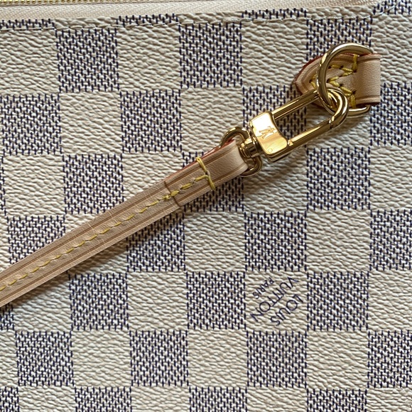 Auth NEW Louis Vuitton Azur neverfull wristlet GM beige interior - Picture 8 of 8